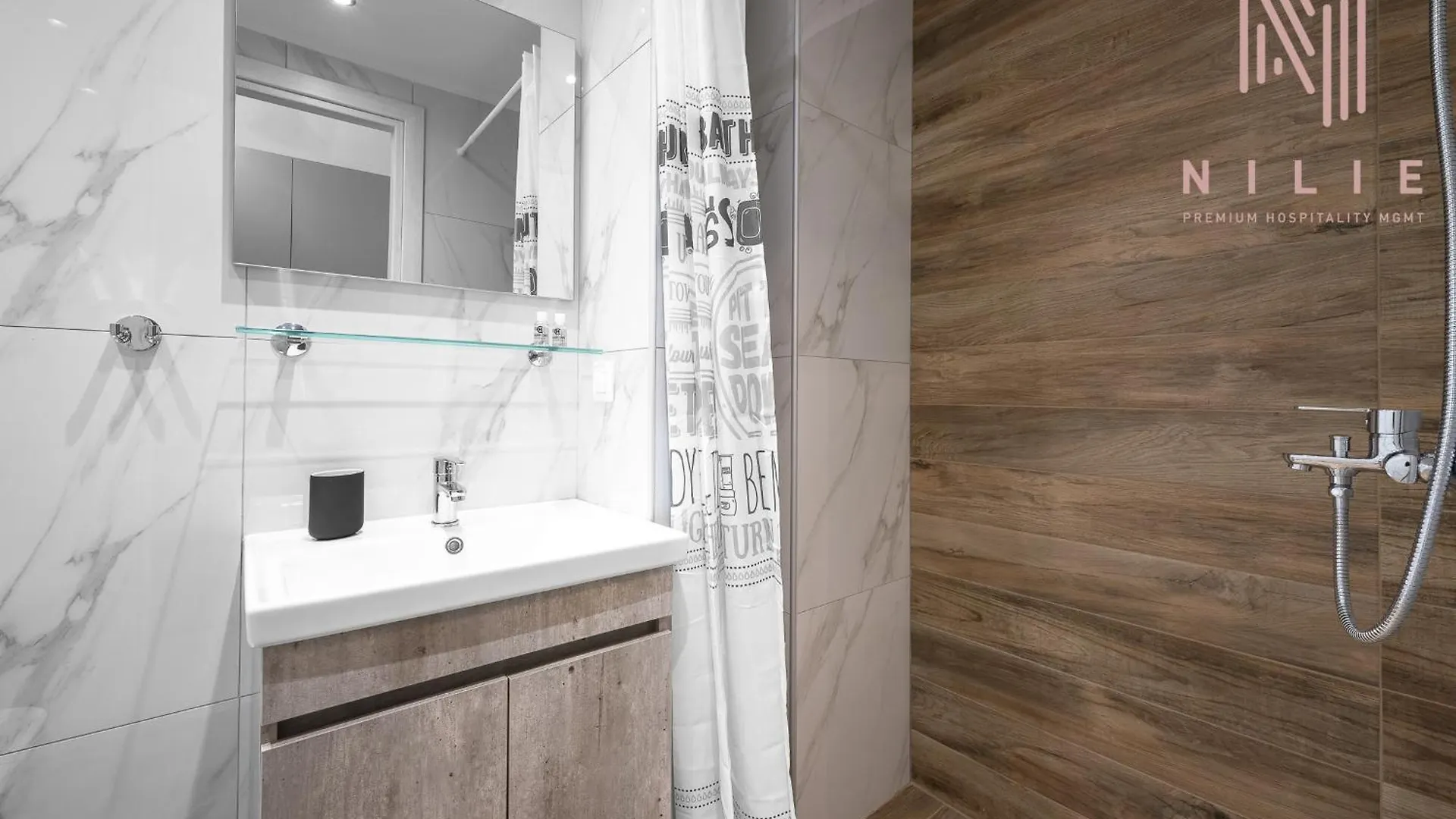Avenue Studios & Apartments, Nilie Hospitality Mgmt Thessaloniki Apartment